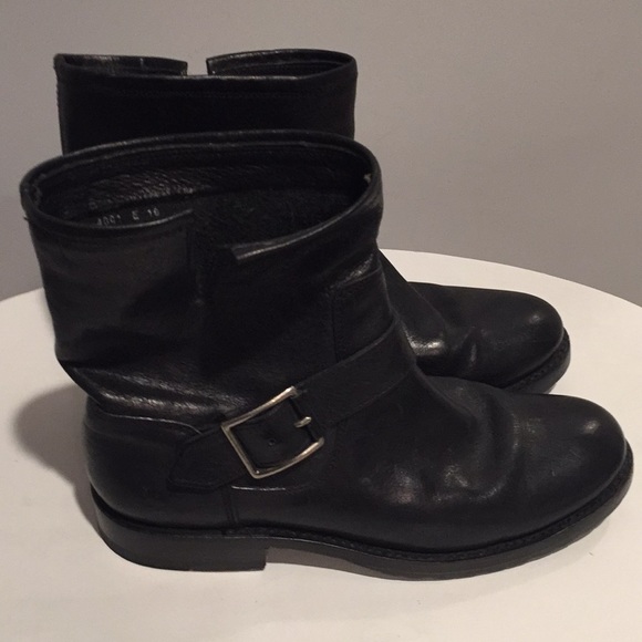 ❤️ Frye Moto style boot ❤️ - Picture 2 of 5
